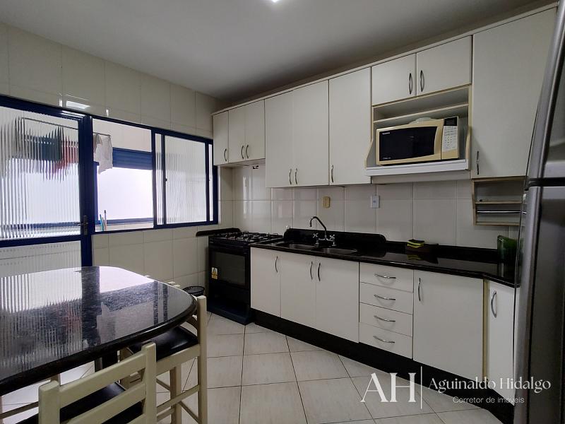 APARTAMENTO EDIFÍCIO DOM HERMÍNIO BALNEÁRIO CAMBORIÚ — foto 10