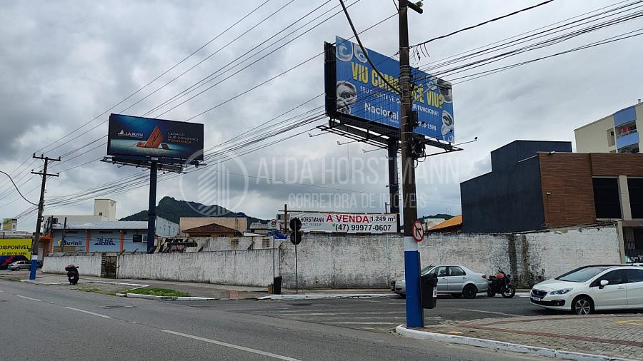 Importante Área Comercial - Marginal Leste - Centro - Balneário Camboriú. — foto 2