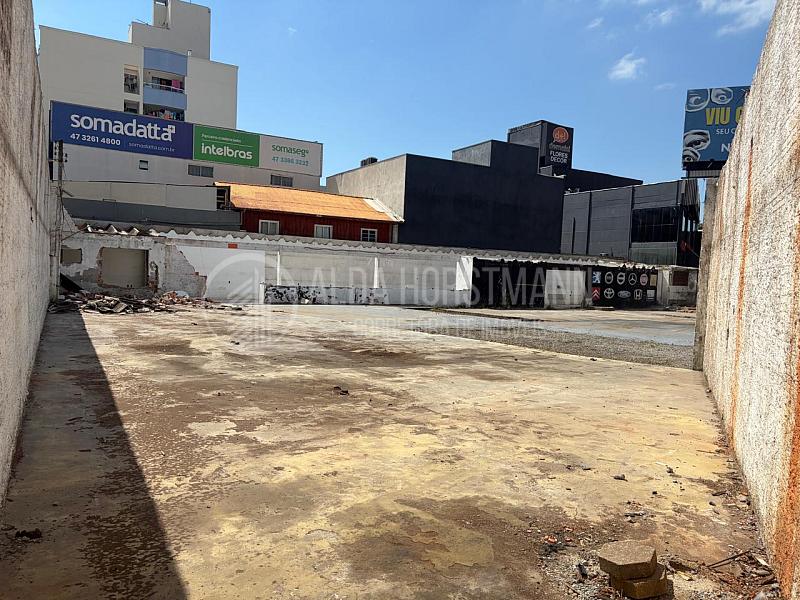 Importante Área Comercial - Marginal Leste - Centro - Balneário Camboriú. — foto 8