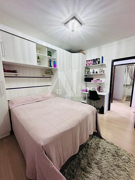 Sobrado no Jo�o Costa | Porteira Fechada | 300m� 32