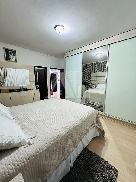 Sobrado no Jo�o Costa | Porteira Fechada | 300m� 36