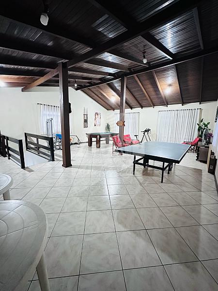 Sobrado no Jo�o Costa | Porteira Fechada | 300m� 44