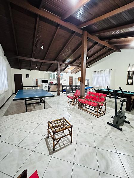 Sobrado no Jo�o Costa | Porteira Fechada | 300m� 46