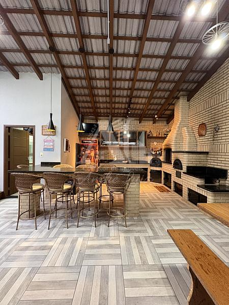 Sobrado no Jo�o Costa | Porteira Fechada | 300m� 3