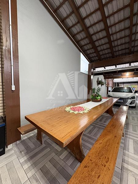 Sobrado no Jo�o Costa | Porteira Fechada | 300m� 9