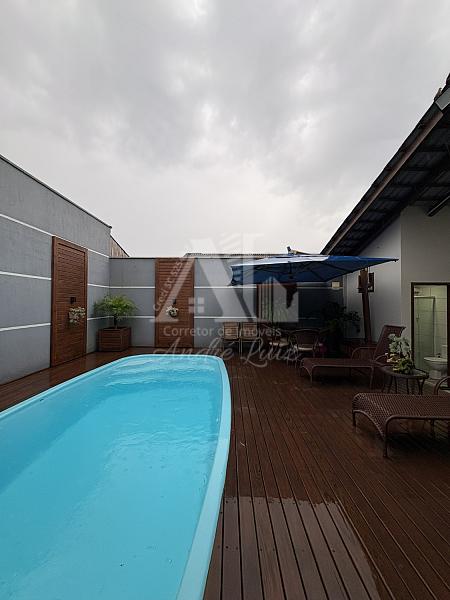 Sobrado no Jo�o Costa | Porteira Fechada | 300m� 13