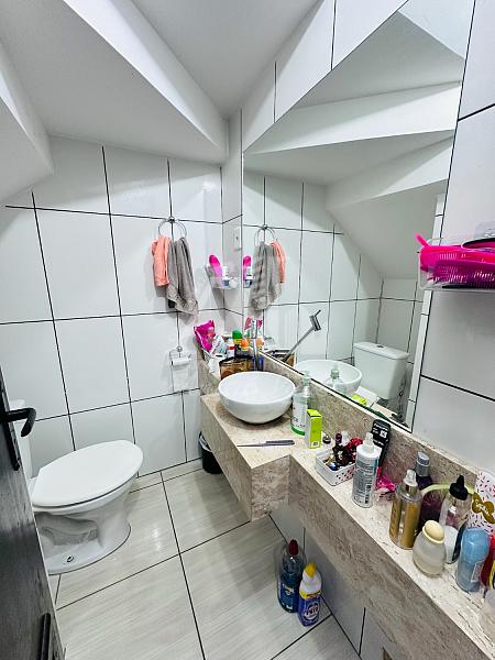 Geminado Semimobiliado no Jarivatuba | 65m� | Espa�o Gourmet 3