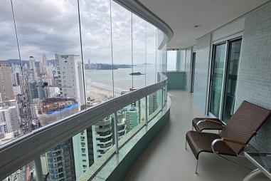 Apartamento com 3 quartos para alugar, 220m², 5 banheiros, 3 garagens - Centro - Balneário Camboriú