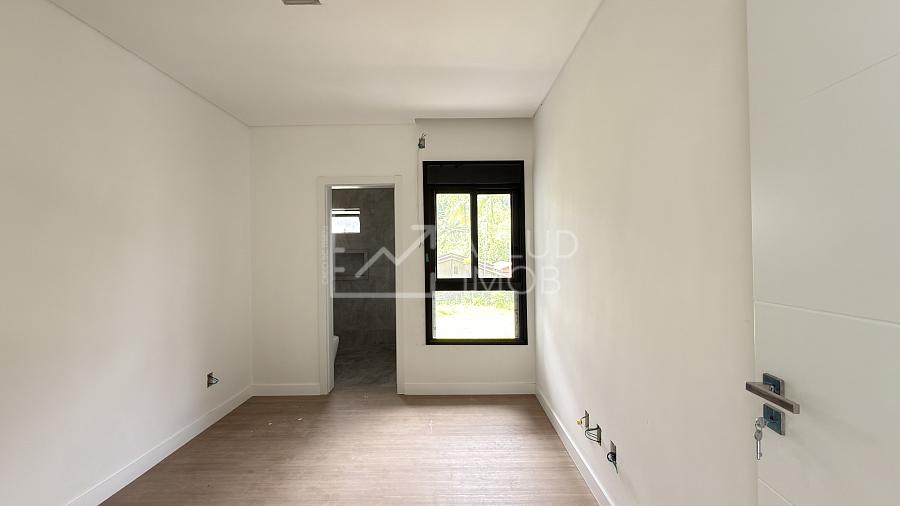 CASA EM CONDOM�NIO | 3 SU�TES | JARDIM ALGRAVE 9