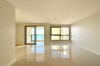 Apartamento com Vista Mar à venda no Ed. Ilhas Marianas em Balneário Camboriú