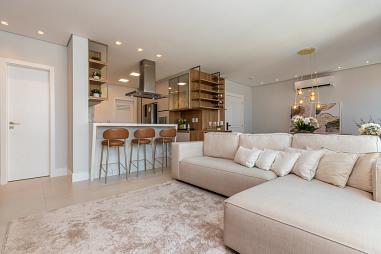 Apartamento à venda no Solar Di Capri no Centro de Balneário Camboriú