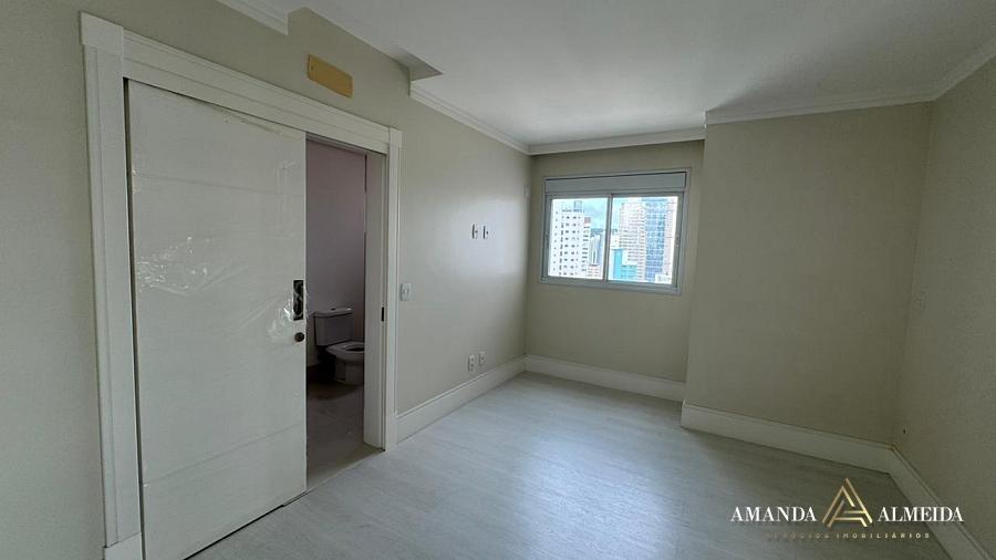 Apartamento Duplex com  Vista Mar à venda no Ed. Le Majestic FG  em Balneário Camboriú — foto 11