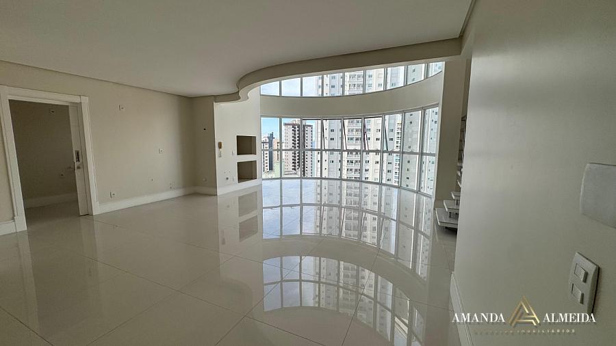 Apartamento Duplex com  Vista Mar à venda no Ed. Le Majestic FG  em Balneário Camboriú — foto 3