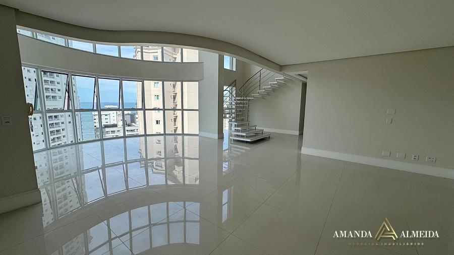 Apartamento Duplex com  Vista Mar à venda no Ed. Le Majestic FG  em Balneário Camboriú — foto 2