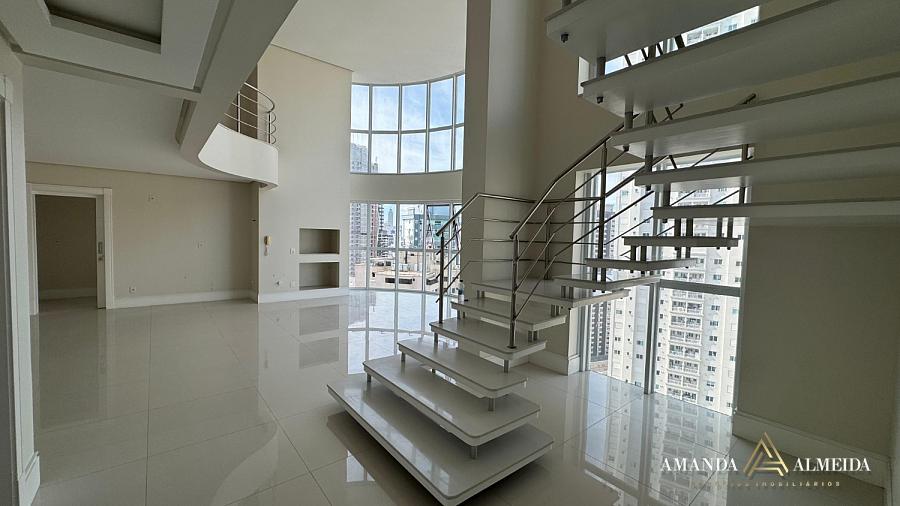 Apartamento Duplex com  Vista Mar à venda no Ed. Le Majestic FG  em Balneário Camboriú — foto 4
