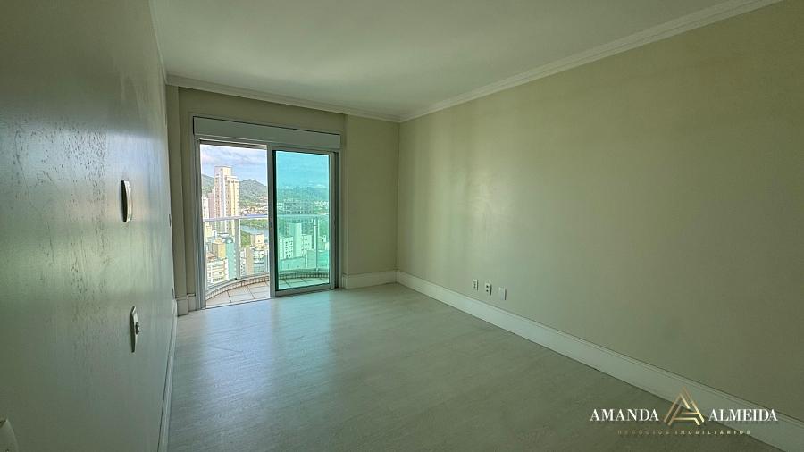 Apartamento Duplex com  Vista Mar à venda no Ed. Le Majestic FG  em Balneário Camboriú — foto 31