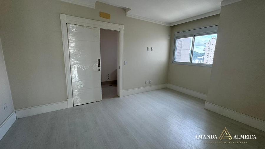 Apartamento Duplex com  Vista Mar à venda no Ed. Le Majestic FG  em Balneário Camboriú — foto 32