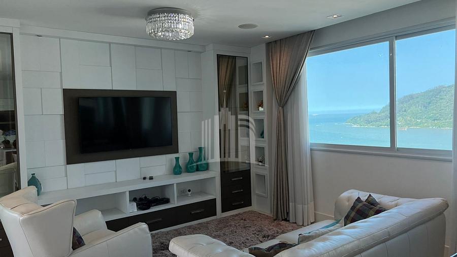 Apartamento quadra mar!! Com 3 suítes e 2 vagas de garagem no centro de Balneário Camboriú — foto 4