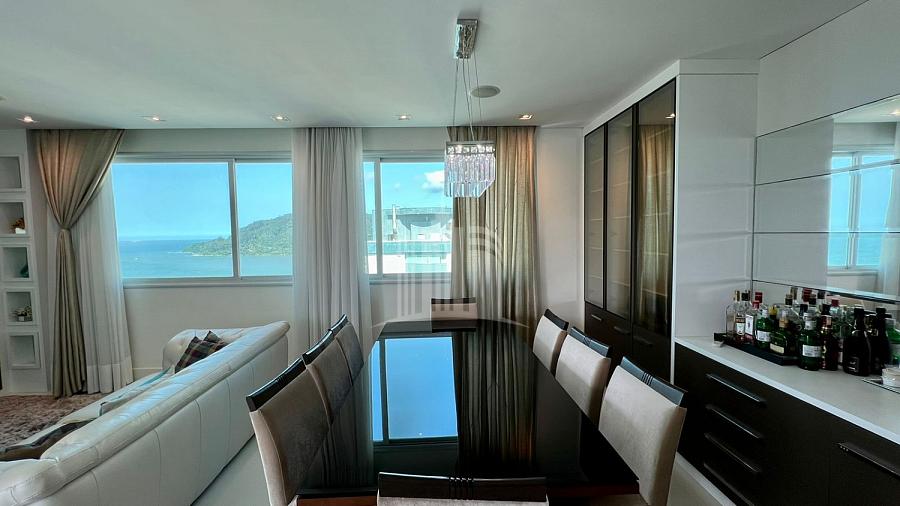 Apartamento quadra mar!! Com 3 suítes e 2 vagas de garagem no centro de Balneário Camboriú — foto 5