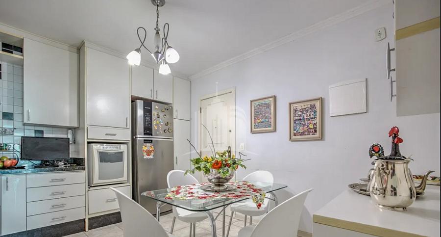 Apartamento frente mar com 3 dormitórios sendo 1 suíte e 1 vaga no Centro de Balneário Camboriú — foto 8