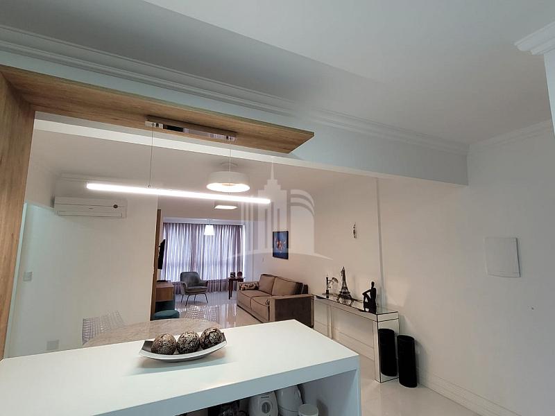 Apartamento Completamente Reformado, 3 dormitórios — foto 7