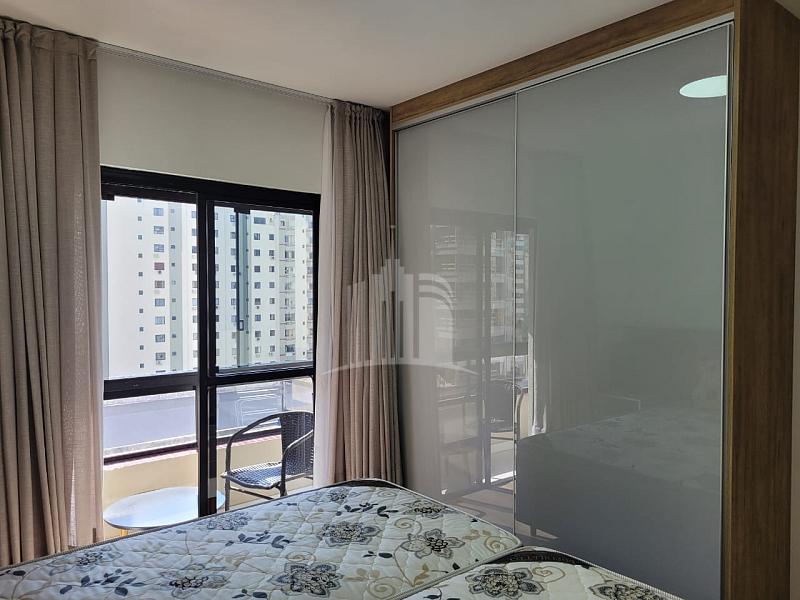 Apartamento Completamente Reformado, 3 dormitórios — foto 17