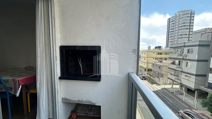 Apartamento Mobiliado � Venda no Edif�cio Ponta da Cruz em Balne�rio Cambori� | 2 Dormit�rios com Sacada e Churrasqueira 1