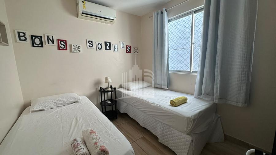 Apartamento Mobiliado � Venda no Edif�cio Ponta da Cruz em Balne�rio Cambori� | 2 Dormit�rios com Sacada e Churrasqueira 11