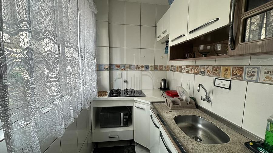 Apartamento Mobiliado � Venda no Edif�cio Ponta da Cruz em Balne�rio Cambori� | 2 Dormit�rios com Sacada e Churrasqueira 6