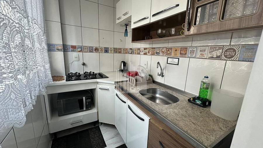 Apartamento Mobiliado � Venda no Edif�cio Ponta da Cruz em Balne�rio Cambori� | 2 Dormit�rios com Sacada e Churrasqueira 5