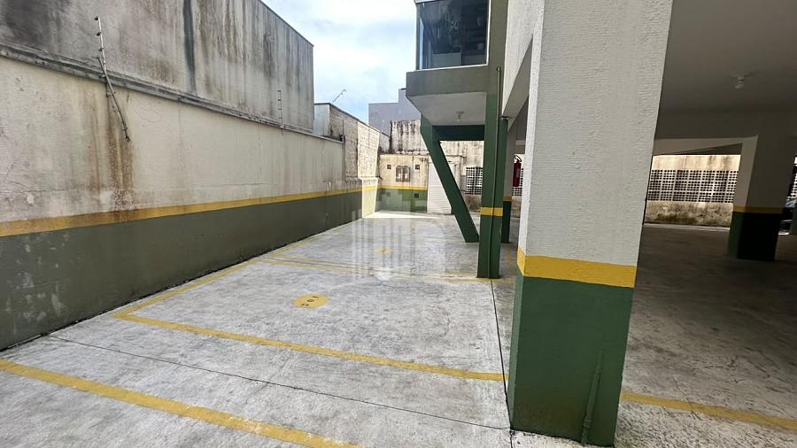 Apartamento Mobiliado � Venda no Edif�cio Ponta da Cruz em Balne�rio Cambori� | 2 Dormit�rios com Sacada e Churrasqueira 19