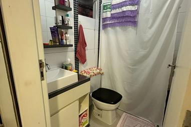 Casa 2 pavimentos 4 quartos 3 Vagas + Barracão Fundos