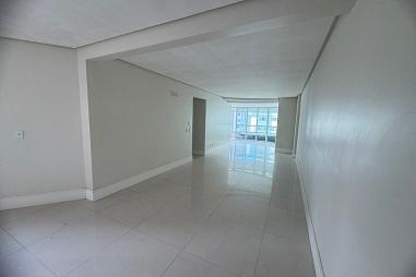 Apto Diferenciado 03 Suítes 04 Vagas