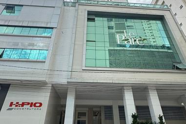 Apartamento 03 Suítes 03 Vagas