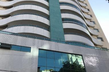 Apartamento 3 quartos (1 suíte) no Centro