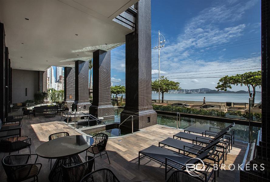 FRENTE MAR - ANDAR ALTO 31