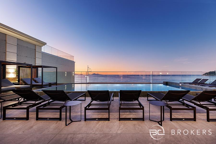 FRENTE MAR - ANDAR ALTO - DECORADO 32