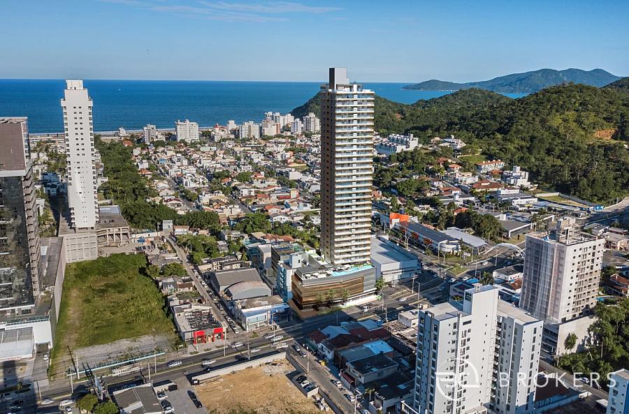 EXCELENTE LOCALIZA��O - PRAIA BRAVA 10