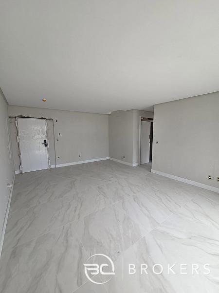 EXCELENTE LOCALIZA��O - PRAIA BRAVA 6