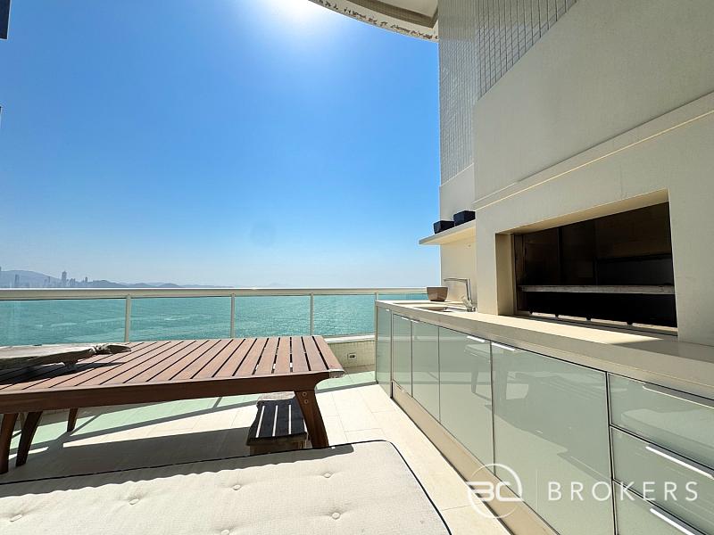 FRENTE MAR - ANDAR ALTO - BARRA SUL 3