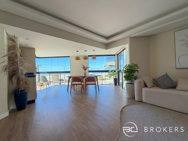 FRENTE MAR - FINAMENTE MOBILIADO, DECORADO E EQUIPADO 8