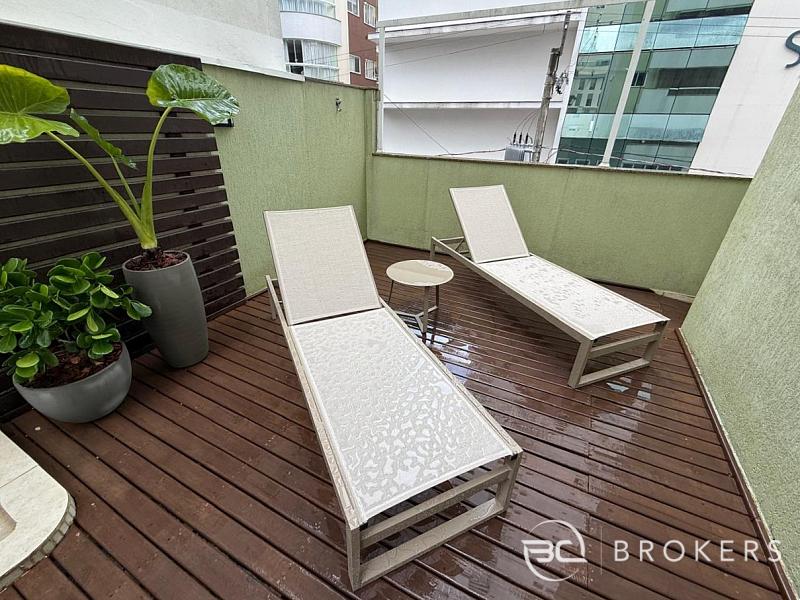 DIFERENCIADO COM PISCINA E �REA DE FESTAS PRIVATIVA 20