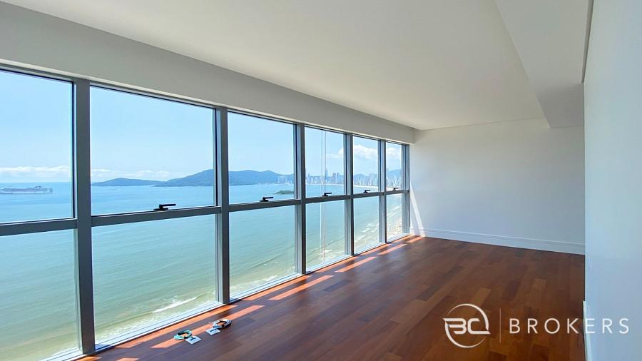 FRENTE MAR - ANDAR ALTO 4