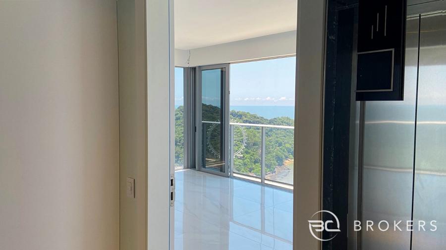 FRENTE MAR - ANDAR ALTO 10