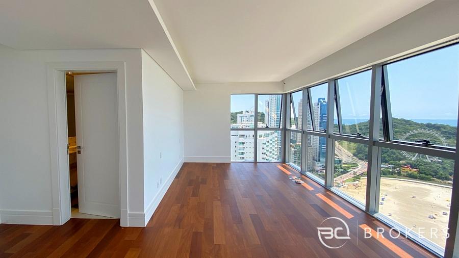 FRENTE MAR - ANDAR ALTO 3