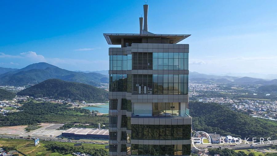 PENTHOUSE UNIFICADA YACHTHOUSE 18