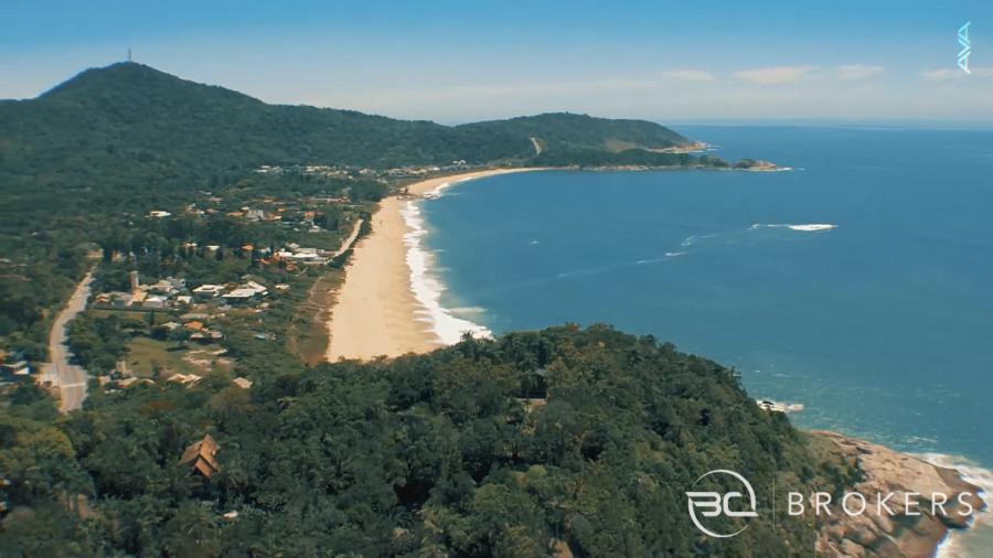 CASA NA PRAIA DO ESTALEIRO 5