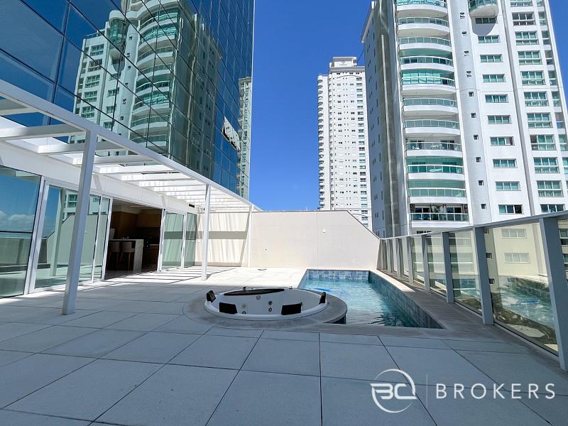 APARTAMNTO DIFERENCIADO COM PISCINA 7