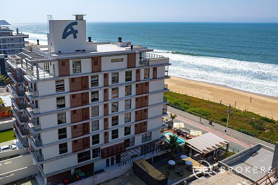 FRENTE MAR - DECORADO - PRAIA BRAVA 37