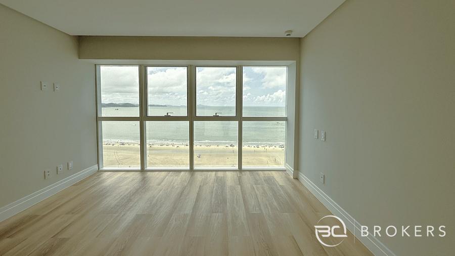 ALTO PADR�O - FRENTE MAR 8